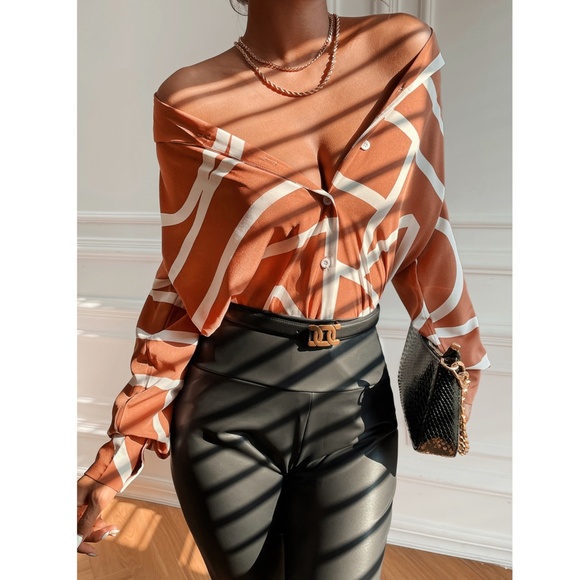Geometric Print Blouse Buttoned Shirt Rust Color - Picture 4 of 7